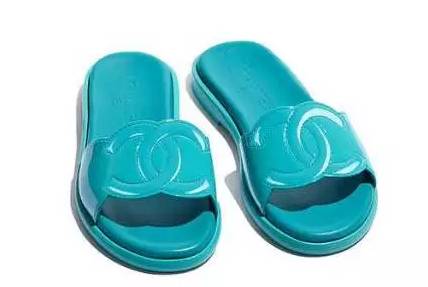 香奈儿两万三的凉鞋,香奈儿凉鞋值得买吗