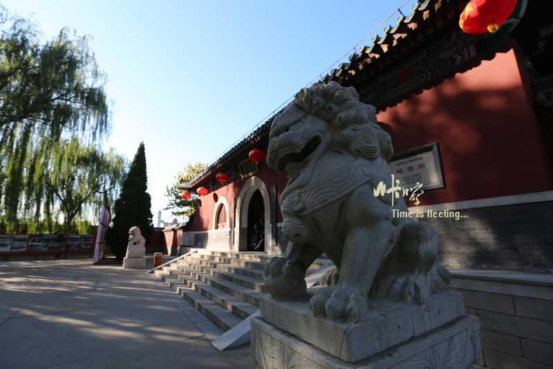 夏游赵云庙，笑谈赵云貌