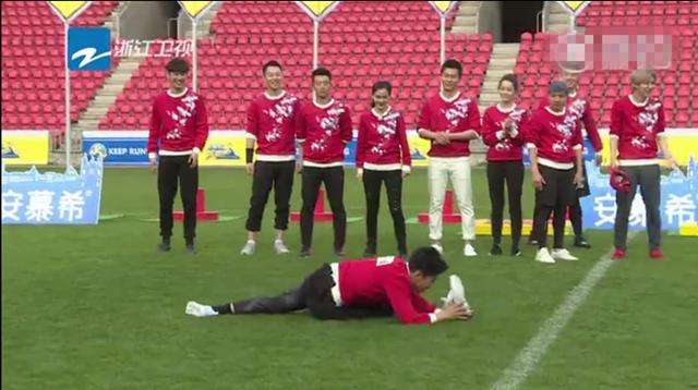 鹿晗刚出道时颜值有多惊艳,鹿晗颜值不输时代少年团