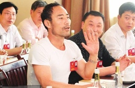 春天里原唱旭日阳刚王旭现状,王旭19岁照片大全