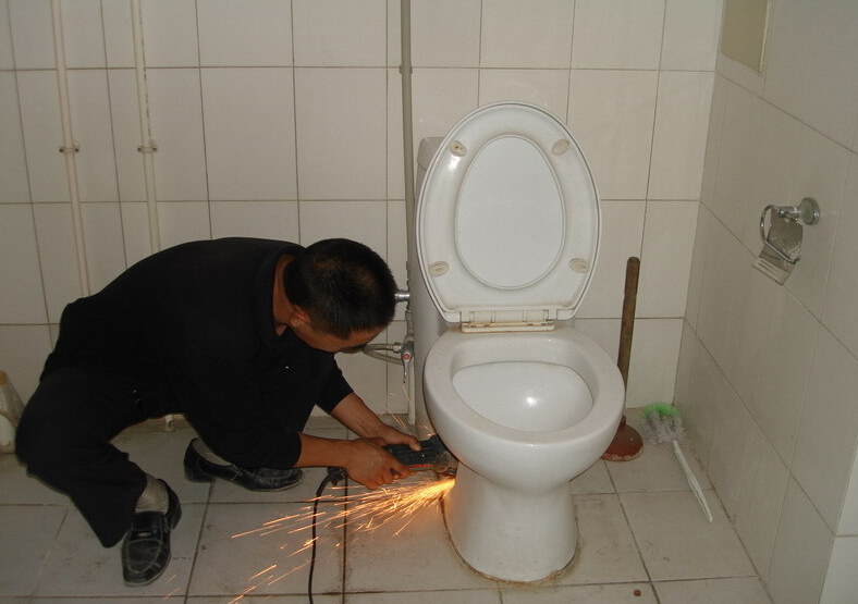 解决马桶堵塞的最有效方法,马桶堵塞什么方法都用了就是不行