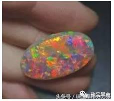 图文并茂,一分钟学会买彩色宝石