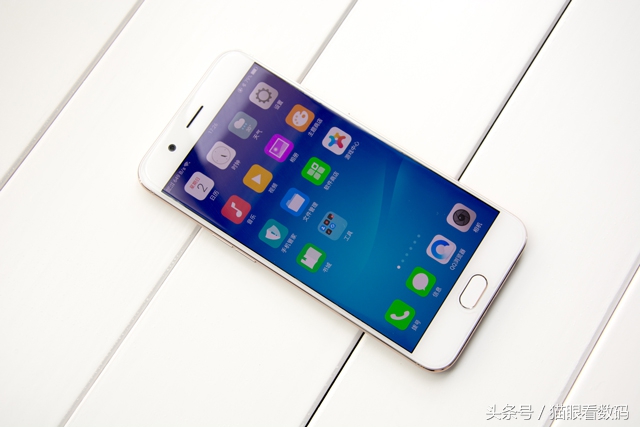 oppor11s还能玩王者荣耀吗,oppor11有什么特殊功能