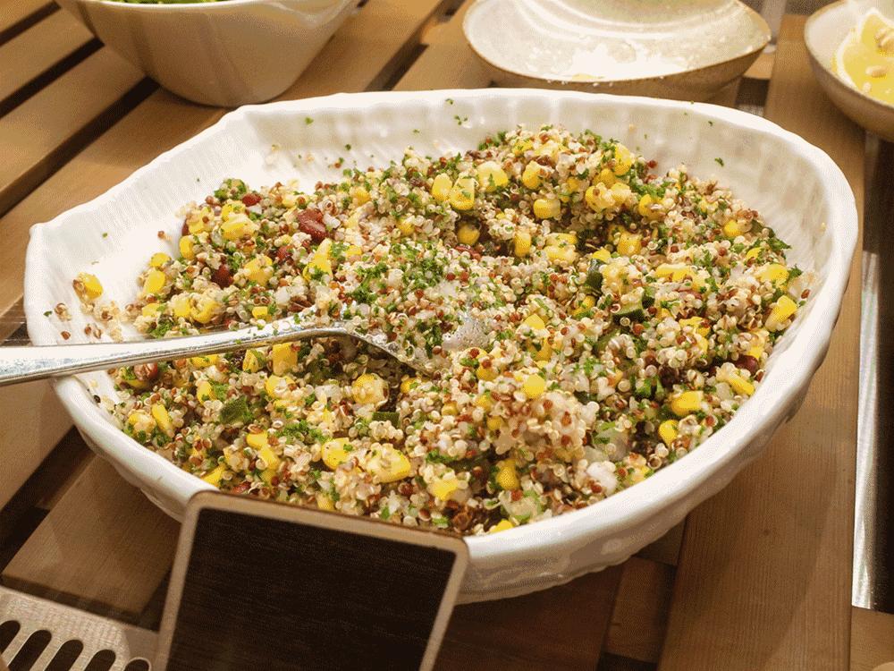 草木绿、工业风、无纸化点餐、小龙虾配朝日啤酒怎么潮怎么上