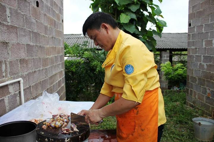 游机鸡是什么东西？吸引一群厨王跑到南宁农村吃