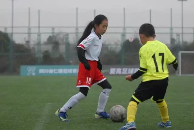 梦想足球训练营,南充奥航体育俱乐部