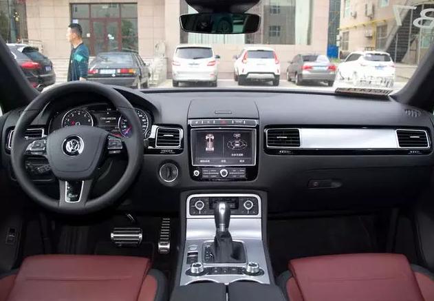 途锐内饰变化,途锐二代和三代变化