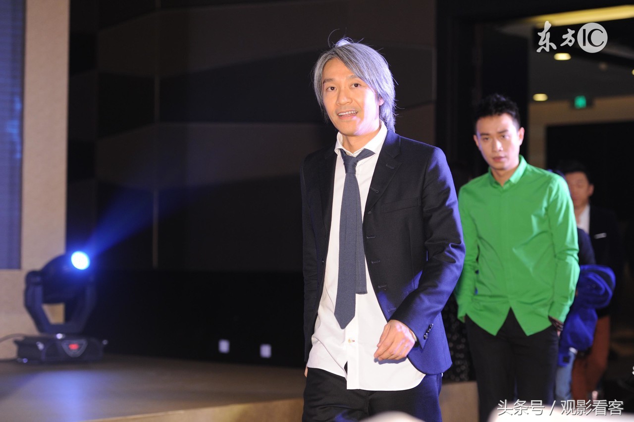 周星驰接受采访完整视频,周星驰在采访时哭了全集