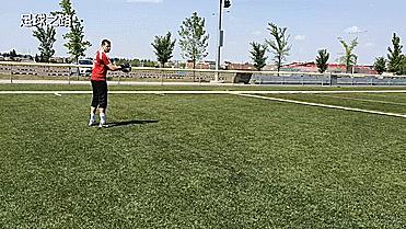 门将跑位技巧图解,门将守点球教学