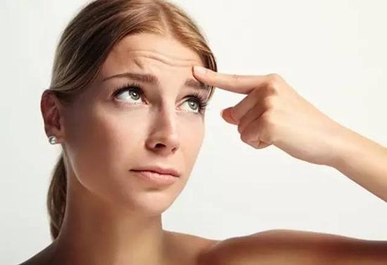 满脸皱纹怎么办有什么方法去皱,去皱纹用什么方法最好和最快去皱