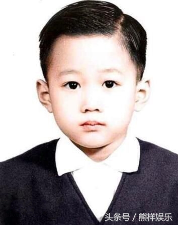 给黄家驹抬棺扶灵的人是谁,黄家驹葬礼现场照片