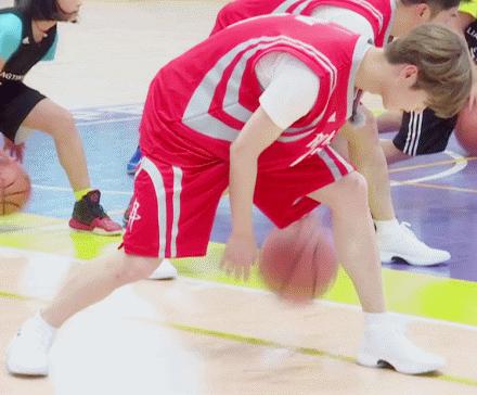 约吧大明星鹿晗高清,鹿晗篮球视频