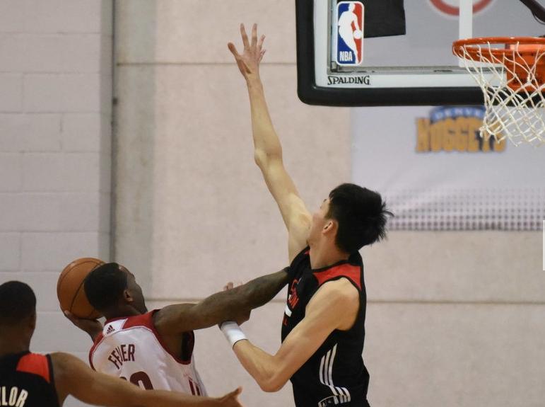 周琦合同事件详情,周琦合同到期后怎么办