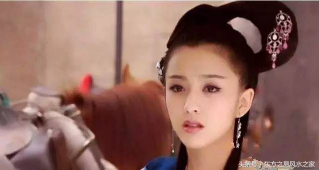 命理风水带桃花的特点,命理桃花方位对照表