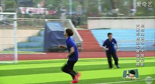 鹿晗喜欢的足球明星,鹿晗篮球球技