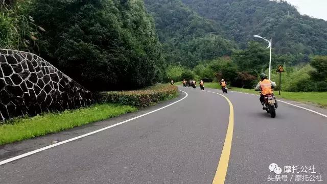 15款ktm690试驾,试驾KTM690Duke