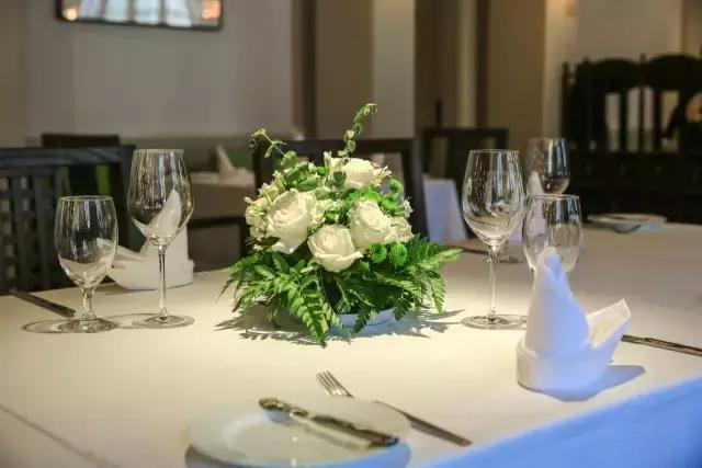 西湖边奢华酒店,西湖边有湖景房的酒店