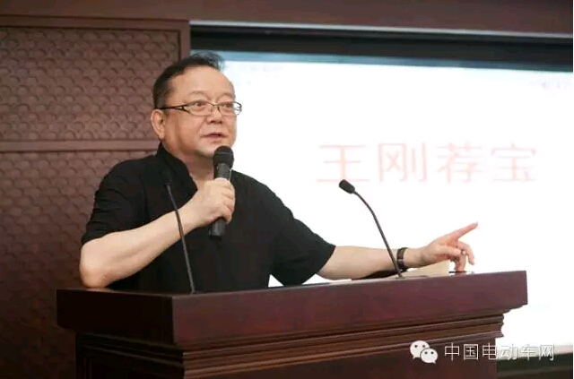 广角镜头——猛戳链接就能换个姿势看徐州展会！