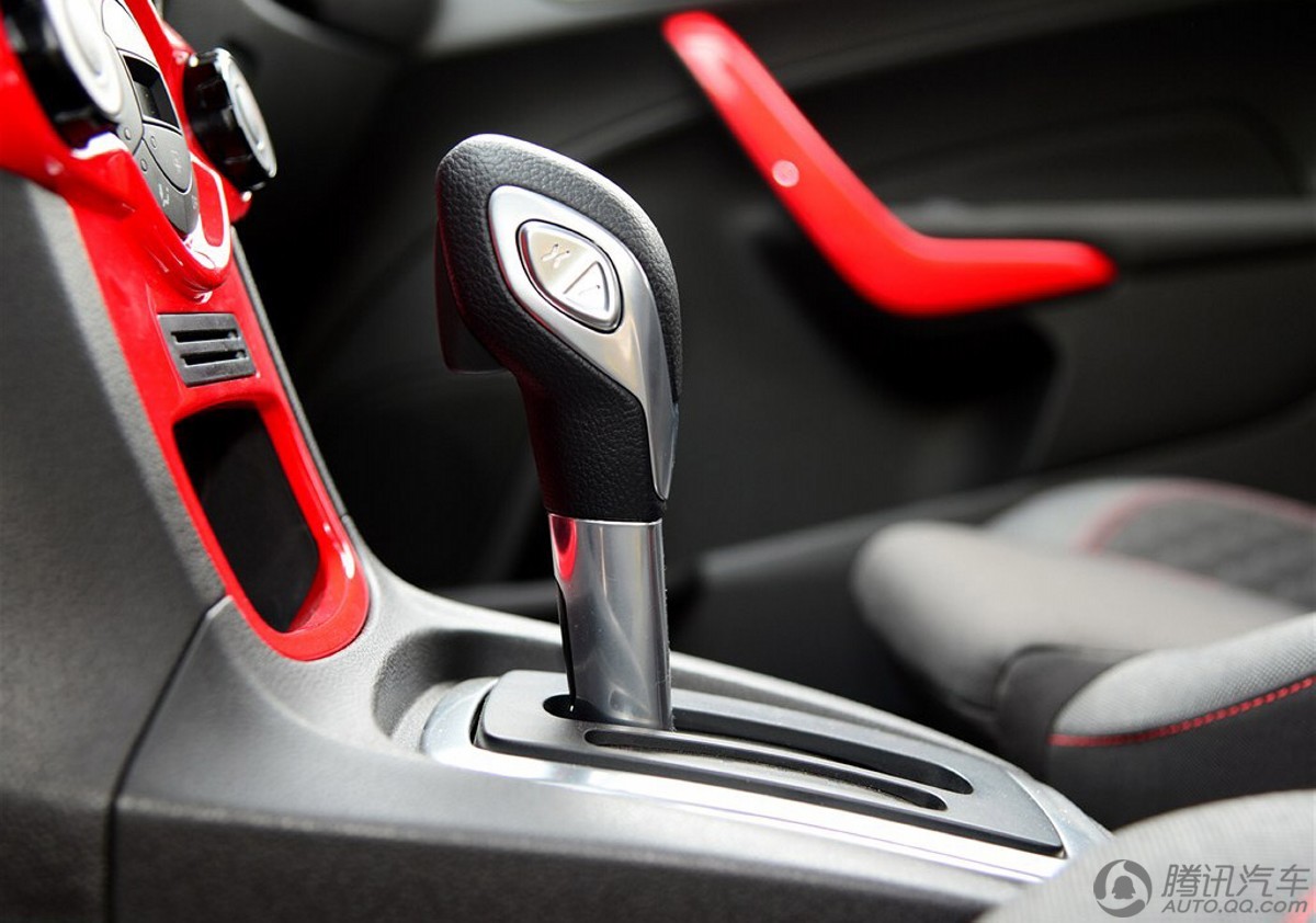 11款嘉年华两厢1.5手动,福特嘉年华1.5l两厢油耗