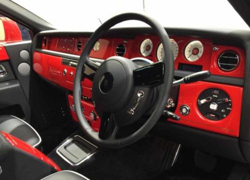 劳斯莱斯幻影路易十三版价格,劳斯莱斯加长版幻影街拍