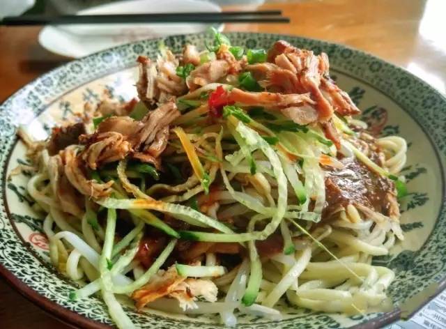 凉皮凉面什么地方的好吃,凉皮凉面哪里最好吃