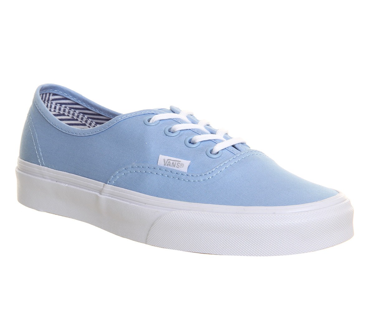 2020年流行色及流行穿搭,2021流行色到底怎么穿才好看