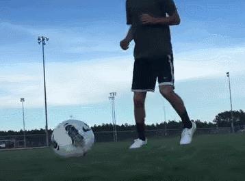 维维足球技巧系列教程,维维足球变向教学视频
