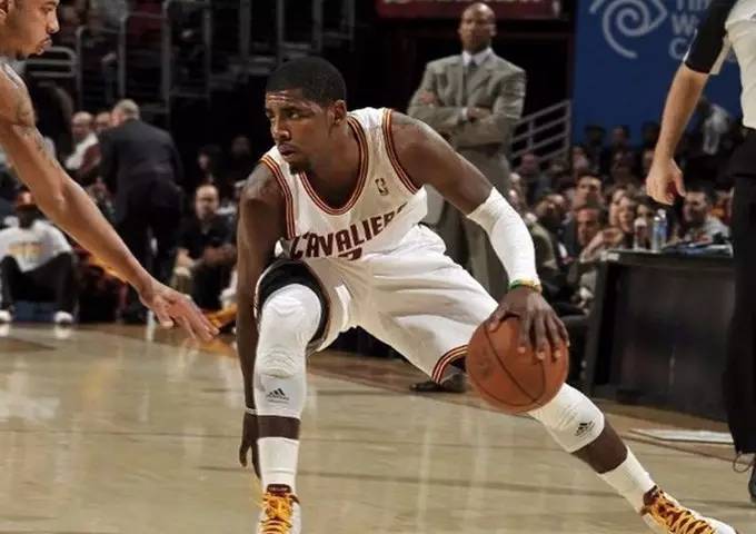 每天一个篮球招数,每天一招篮球过人