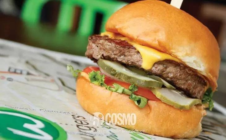 OMG｜太子妃张天爱转行卖卤煮，这还不是最夸张的明星餐厅