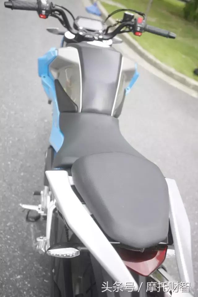 街车摩托车性价比新手入门车推荐,街车摩托入门推荐8000左右