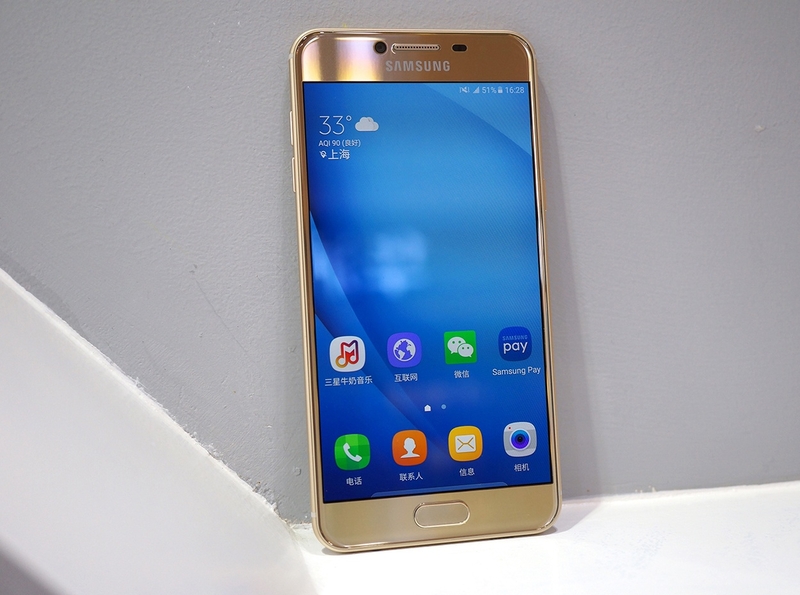 三星去年的旗舰机,三星上一代旗舰值得买吗