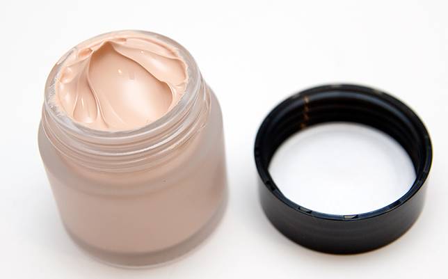 不用吃土的国际品牌,不踩坑实用的大牌化妆品