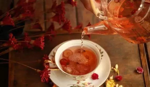 经期腹泻怎么调理,女性经期为什么会导致腹泻