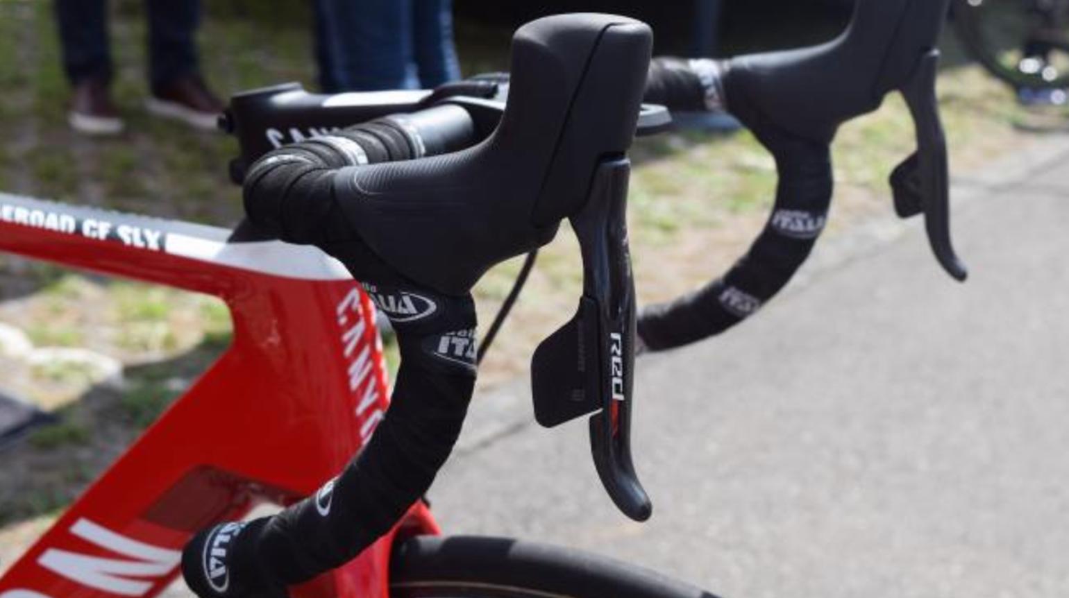 环法名车｜揭秘托尼马丁的CanyonAeroadCFSLX“红色喀秋莎”