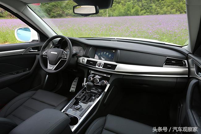 美来自于外在加内在,美来自于内心的纯净