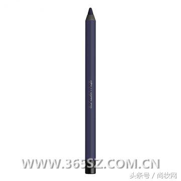 倾盆大雨中一条彩色眼线能缓解你阴郁的心情