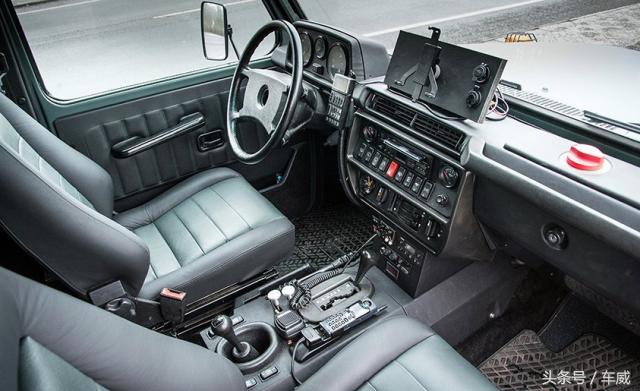 奔驰g级和切诺基,奔驰g和大切诺基