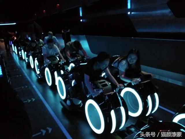 锐丽异类的上海之旅：坚果Pro畅玩迪士尼