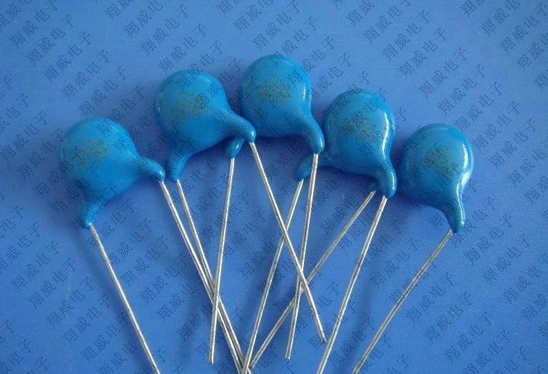 元器件电容认识大全图解,电子元件讲解视频之电容