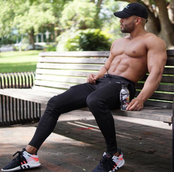 扁平胸要多久才能练出合格胸肌,方形胸肌与圆形胸肌对比图片