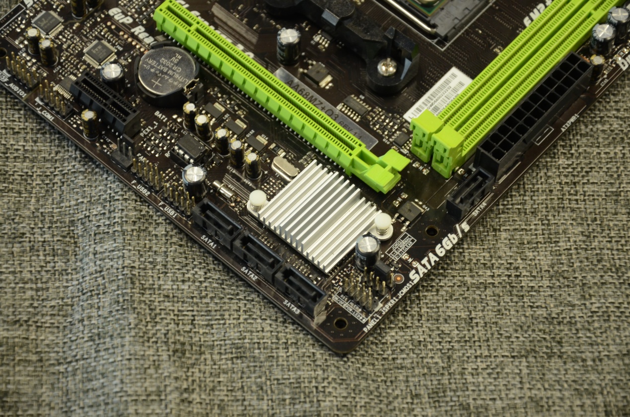 千元级真四核平台!磐正AA68装机秀!