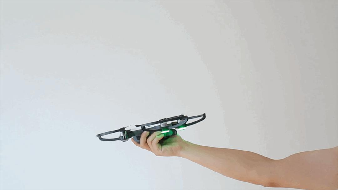 大疆精灵航拍机,大疆晓对比大疆精灵3