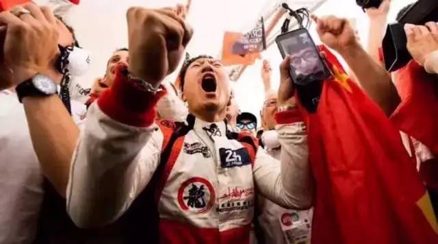 不惧欧美高手“围剿”，这位来自中国的18岁大男孩，刮起一阵阵中国旋风