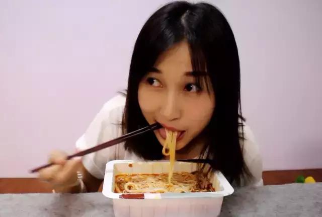 随时随地一壶热水就能吃上的美味螺蛳粉，我们帮你找好了！饿了么？