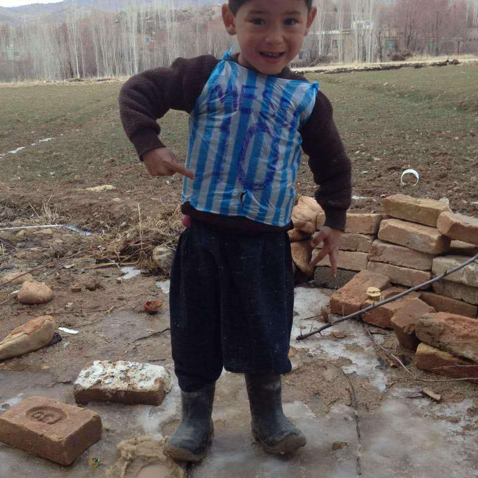 足球不仅仅是一场竞技比赛,足球不只是胜负更关乎公平与尊重