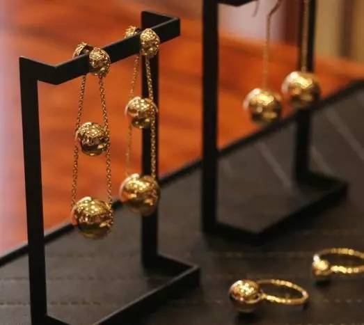 刘雯倪妮穿衣搭配图,杨幂刘雯谁最漂亮