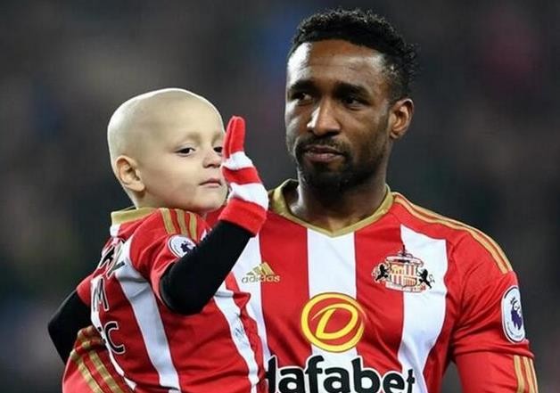 足球不分国界完整版,足球不分国界梅西