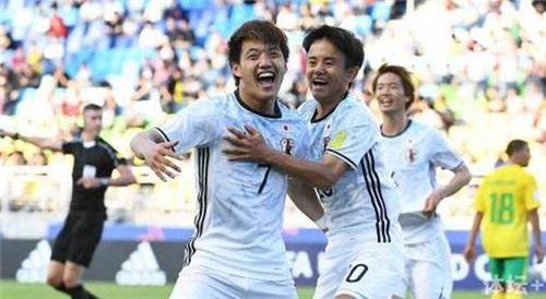 梅西大空翼完整视频,大空翼凌空抽射梅西