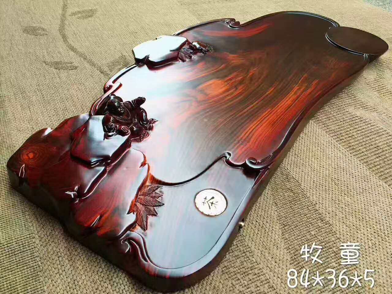 茶吸天地之灵气取日月之精华,根雕茶盘