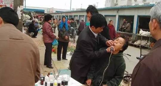 牙医建议不要轻易拔牙,路边牙医无痛拔牙